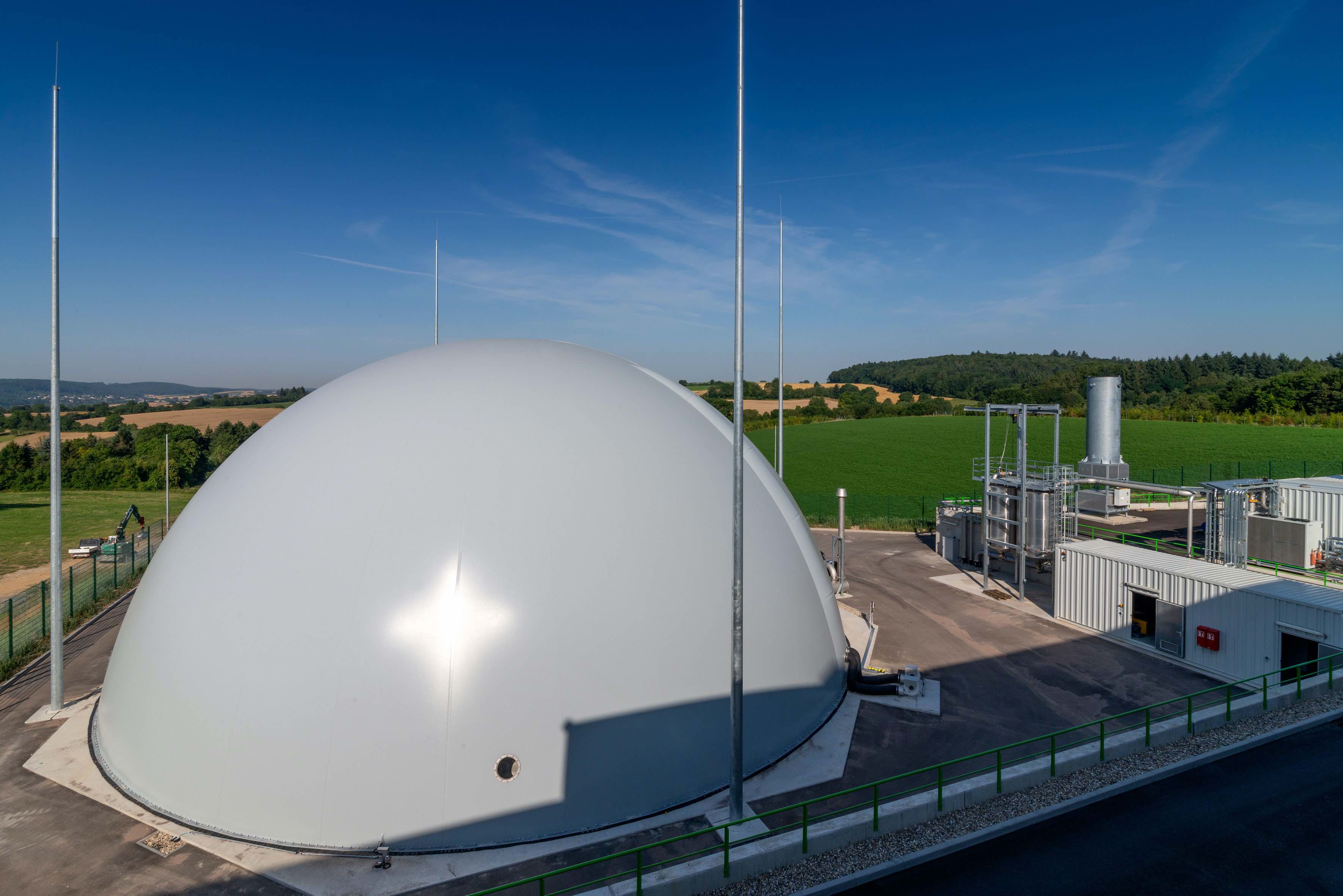 AVR BioGas GmbH: Biogas-Aufbereitungsanlage Sinsheim ist offiziell abgenommen