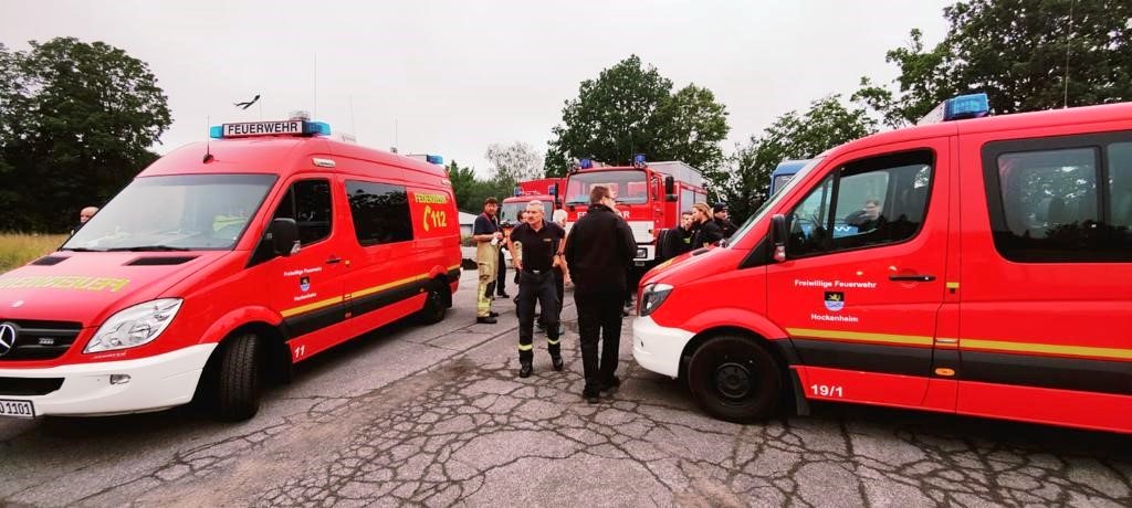 Rhein-Neckar-Kreis hilft im Katastrophengebiet: Hochwasser-Zug der Feuerwehren aus Hockenheim & Altlußheim …