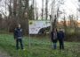 Amphibienschutz in Reihen –  NABU-Schild und der Stadt Sinsheim sensibilisiert für Salamander-Wanderung
