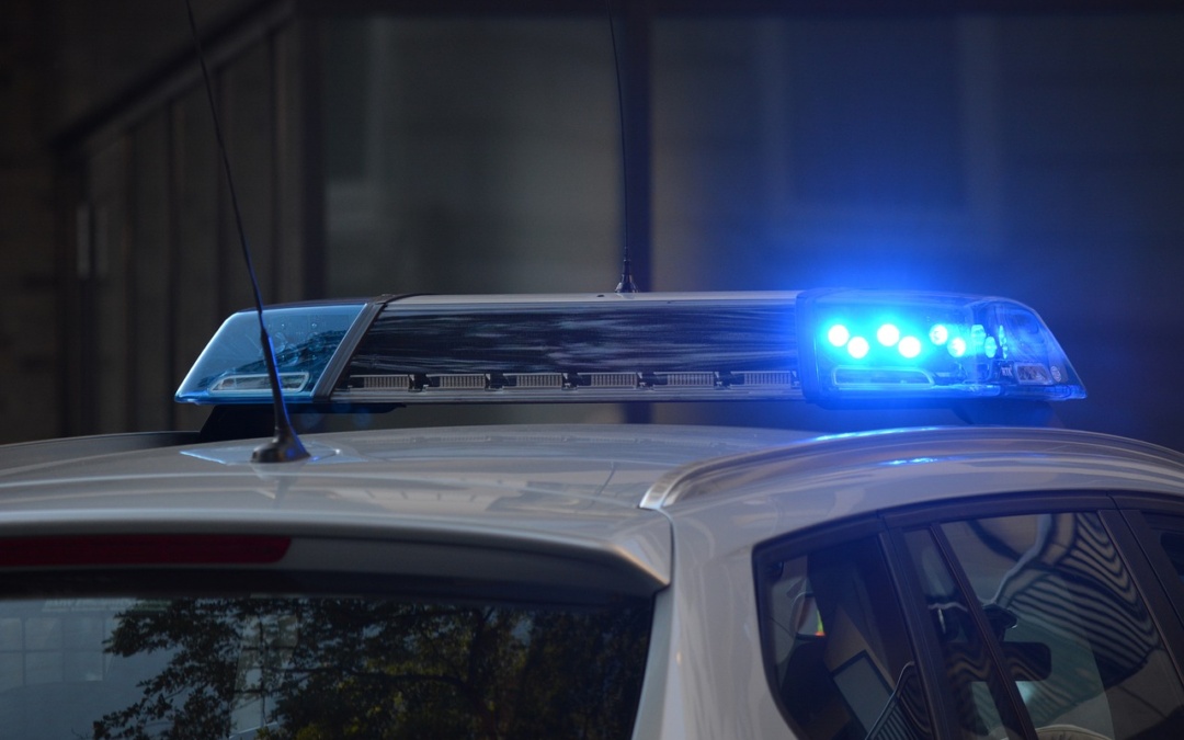 Sinsheim-Weiler: 24-jähriger Audi-Fahrer beschädigt geparkten Suzuki unter Alkoholeinfluss