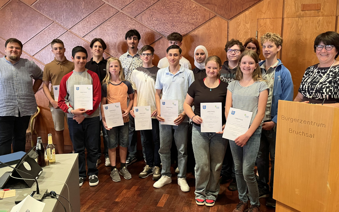 Neuer Jugendgemeinderat wurde vereidigt