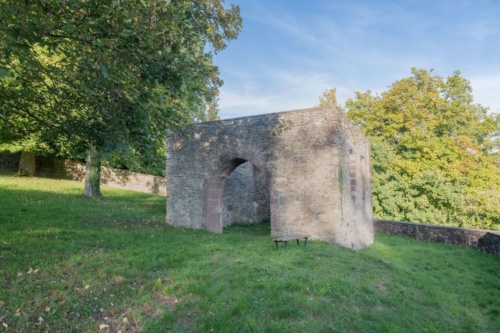 Bild (Stadt Sinsheim): Die heutige Martinskapelle liegt idyllisch auf einer Anhöhe über dem Dorf und kann ganzjährig besucht werden.