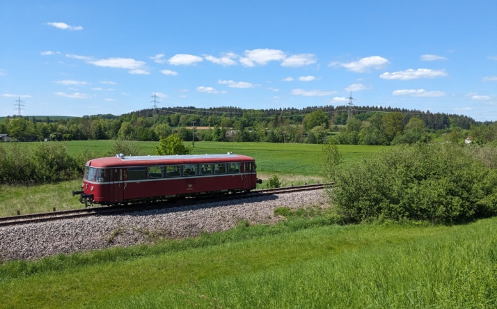 Mit dem historischen Schienenbus nach Mannheim