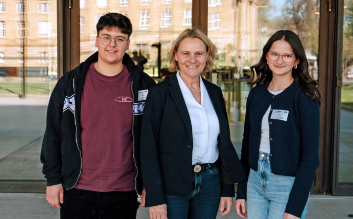 Girls´Day 2025: Christiane Staab MdL lud Aurora und Alisa zum Blick hinter die Kulissen des Landtags ein