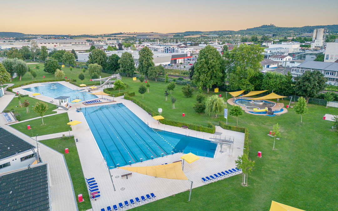 Saisonstart mit Musik, Weißwurst und Wasserspaß – Das Freibad Sinsheim öffnet am 1. Mai