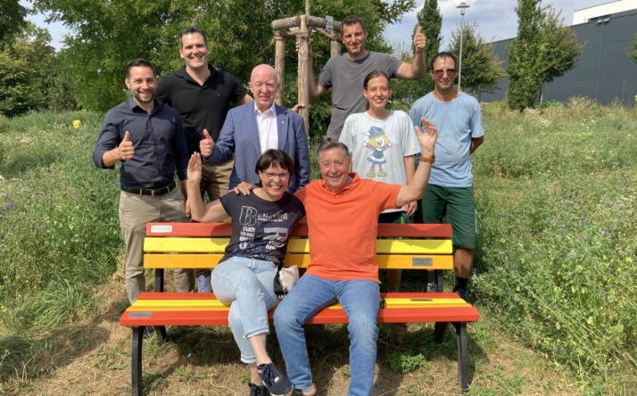 Humorbank bringt Farbe und Freude in den Leimbachpark