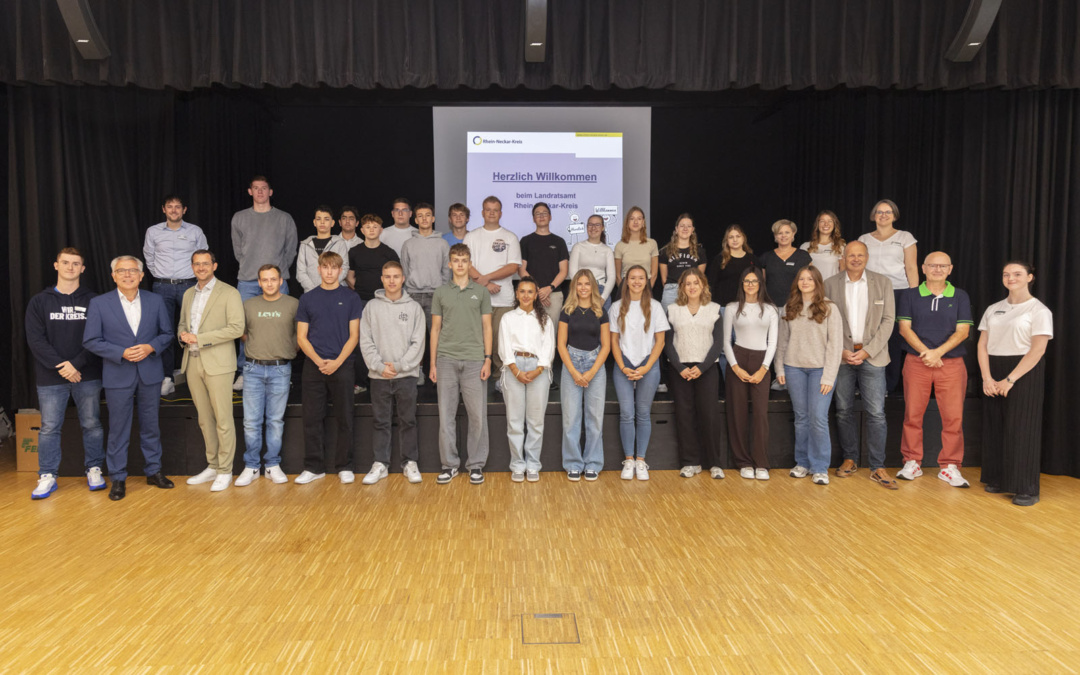 28 Nachwuchskräfte starten Ausbildung oder Studium beim Landratsamt Rhein-Neckar-Kreis