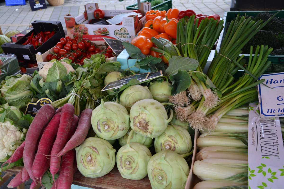 Wochenmarkt Gemüse_(C) Statd Sinsheim_11-2015 Wochenmarkt