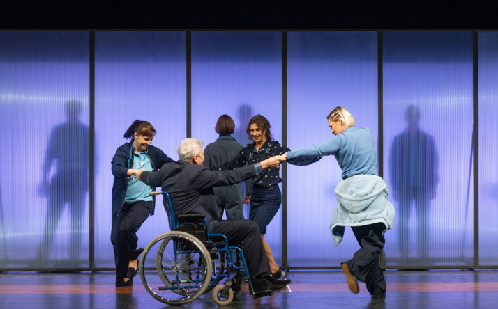 Schauspiel von Maya Arad Yasur
