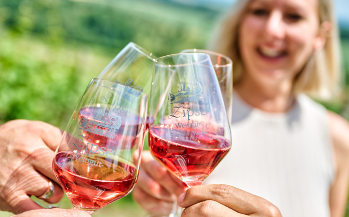 Sundowner-Genuss und Sommerabende mit Wein