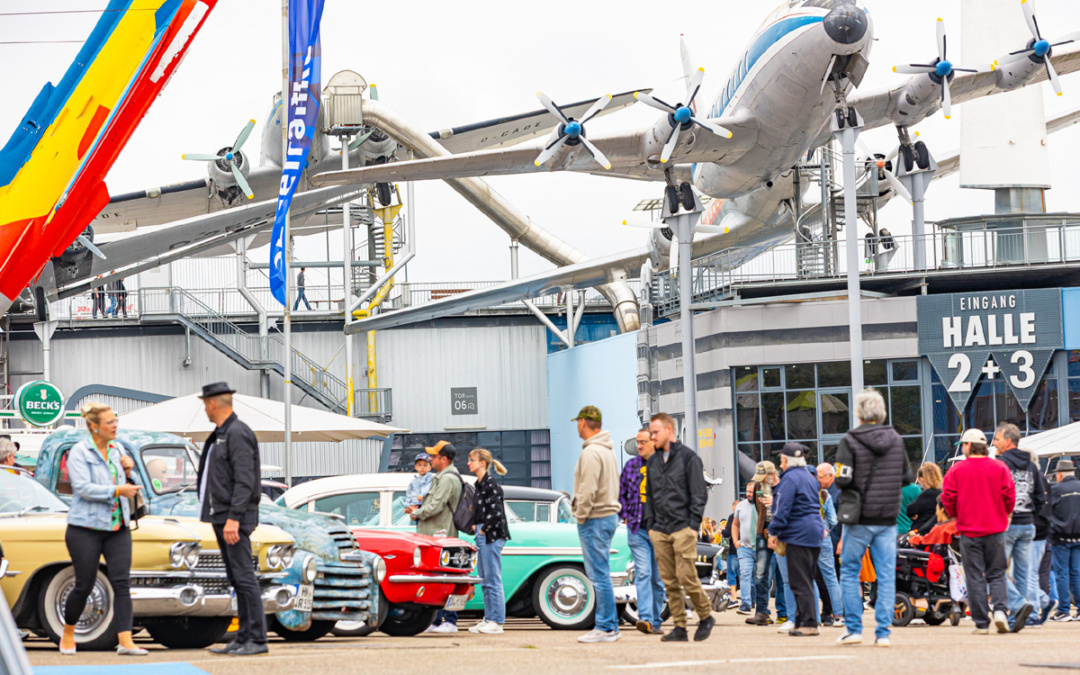 Das US-Car Treffen im Technik Museum Sinsheim lockt mit rund 1.000 Fahrzeugen